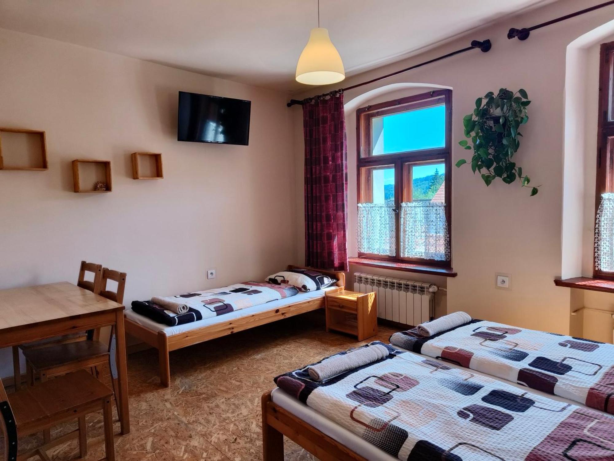 Apartamenty I Pokoje Goscinne "Wacus" Srebrna Góra Extérieur photo